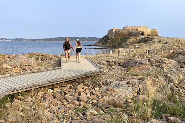 RECONQUÊTE DE L'ISTHME DE LA TOUR FONDUE